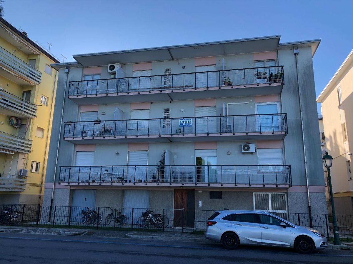 Castellan I Apartment Grado Ngoại thất bức ảnh